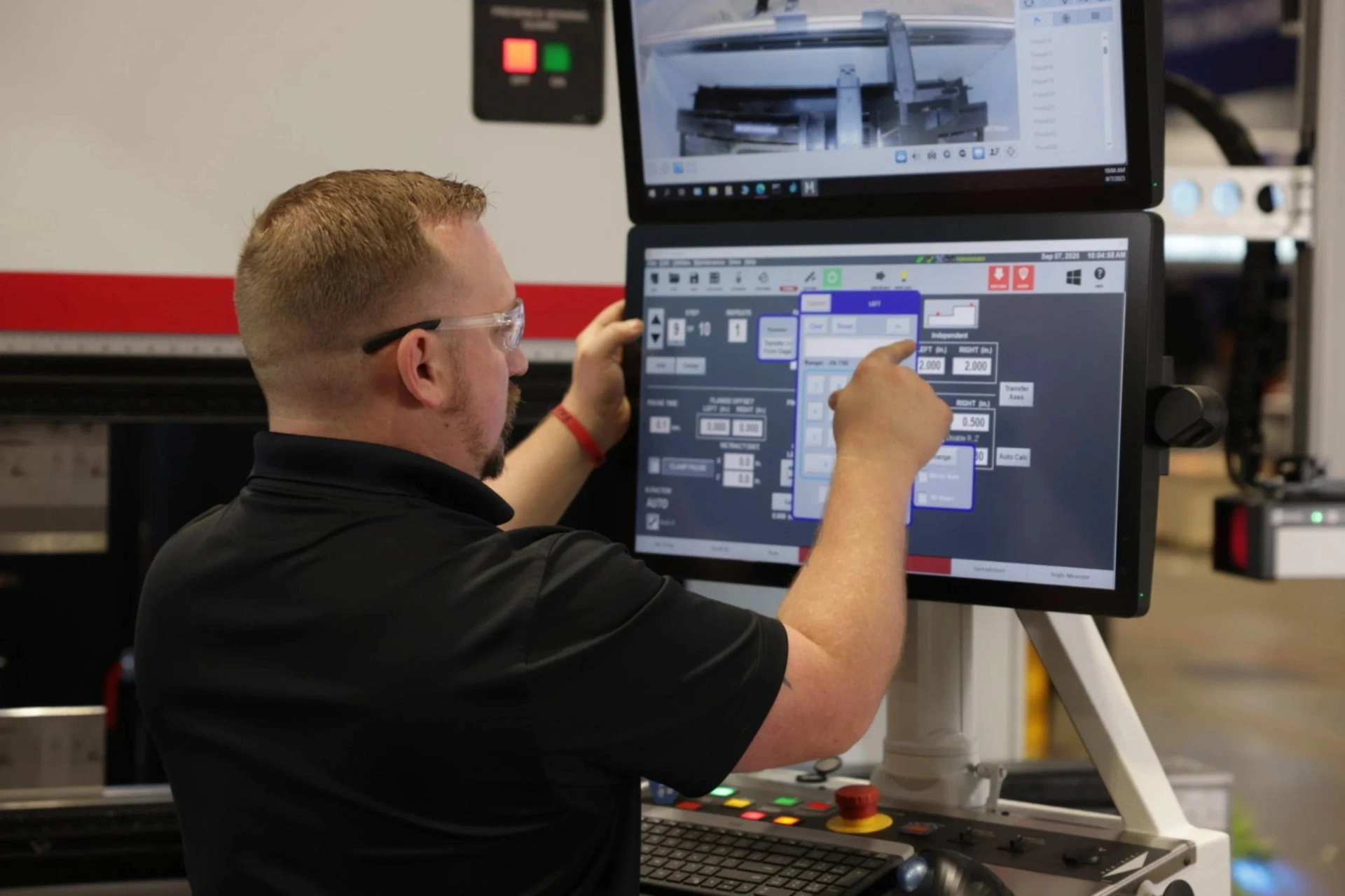 Sterowanie CNC prasy krawędziowej VICLA SMART 31/170